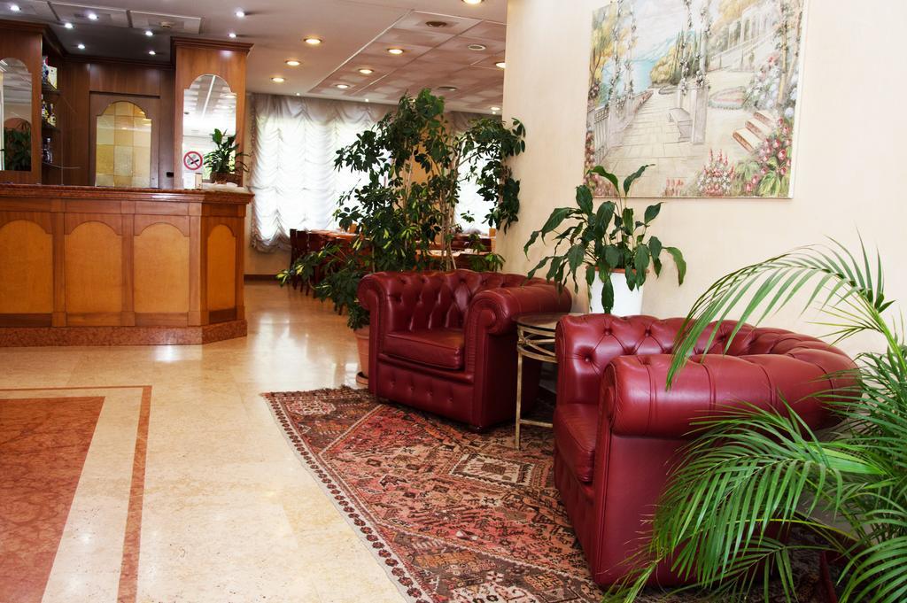 Hotel Visconti Melzo Εξωτερικό φωτογραφία